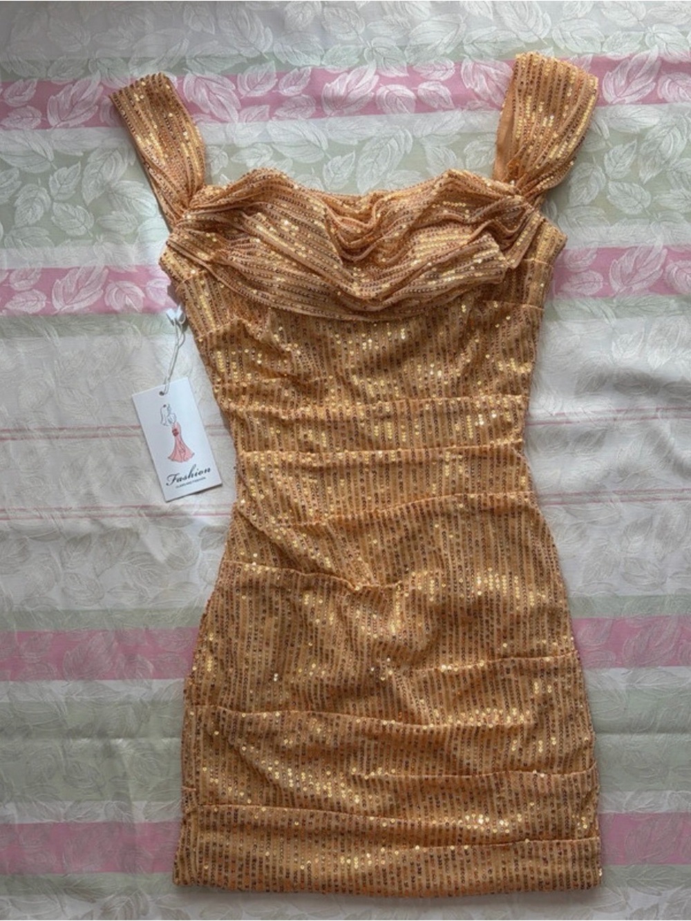 Gold Sequined Mini Dress Size 4 Homecoming Party Club Prom Formal Wedding